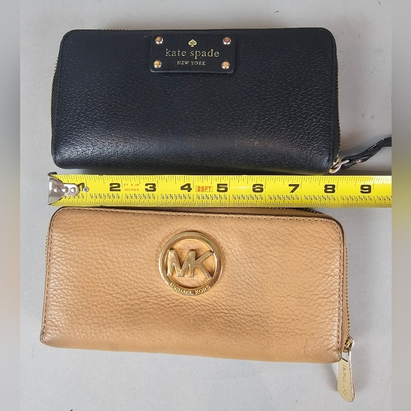 Used designer wallets - Picture 8 of 10